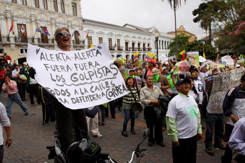 ecuadoralacalle.jpg