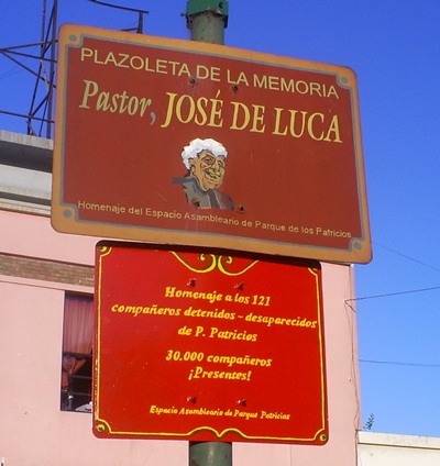 placa_plazoleta_de_luca.jpg