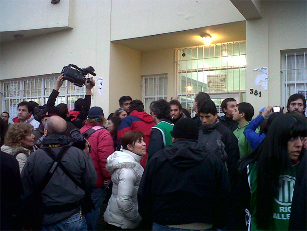 adosac-protesta-alumnos.jpg