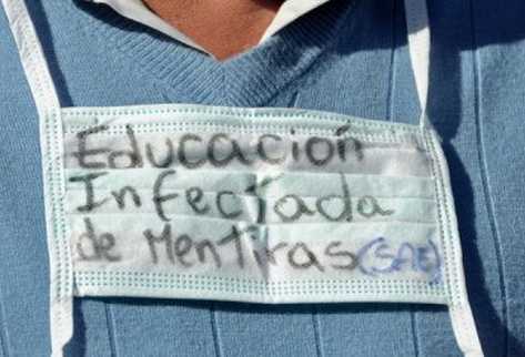 chiledocente-mejores-salarios-protesta-santiago.jpg