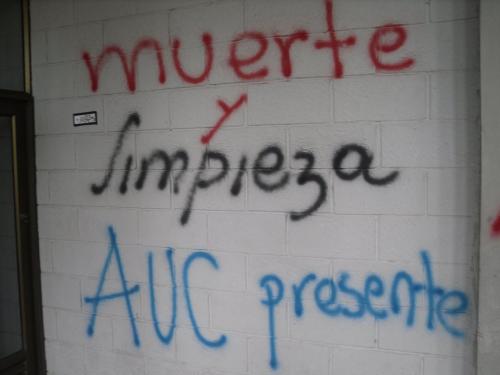 colombiauniversidadparamilitares230911.jpg