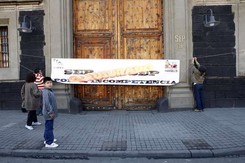 mexicomarchaprofesoresfeb2012_1.jpg