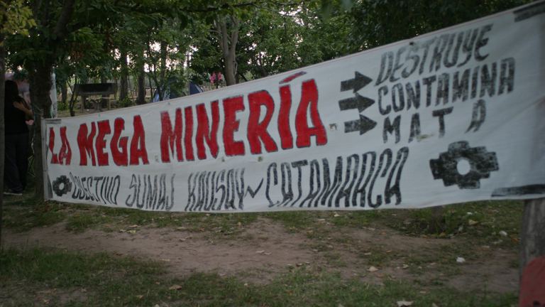 cartel_megamineria.jpg