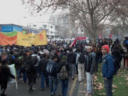 chilemarchaestudiantes_trabajadores2013_3.png