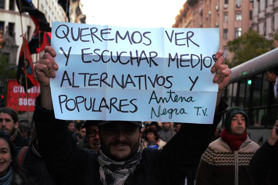 queremos ver y escuchar medios cap