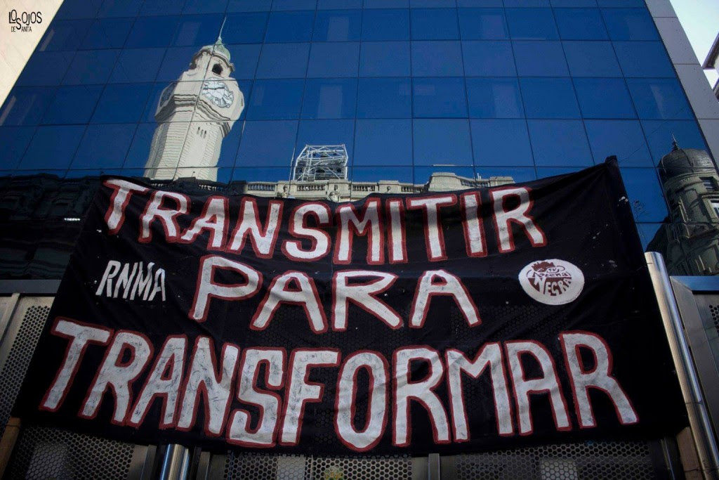 transmitir para trasnformar