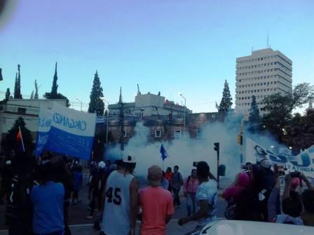 represion jujuy apertura sesiones gases