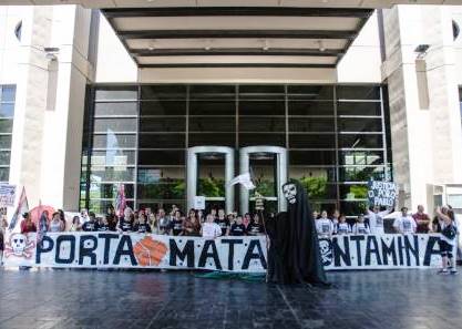 porta mata contamina tribunales