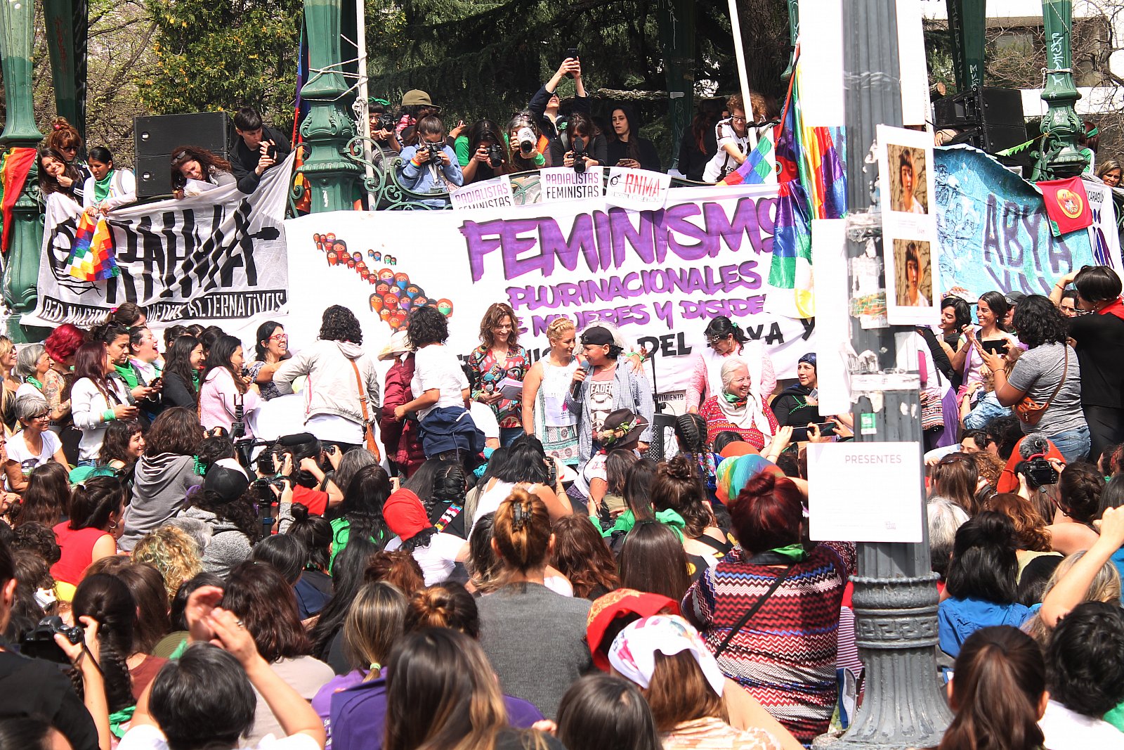 34 plurinacionales
