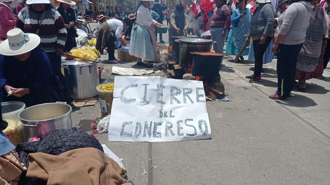 peru marcha contra estadodesitio2