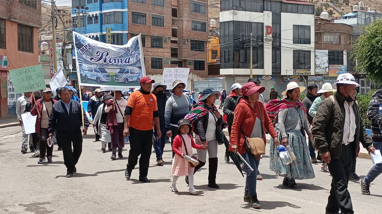 peru marcha contra estadodesitio3