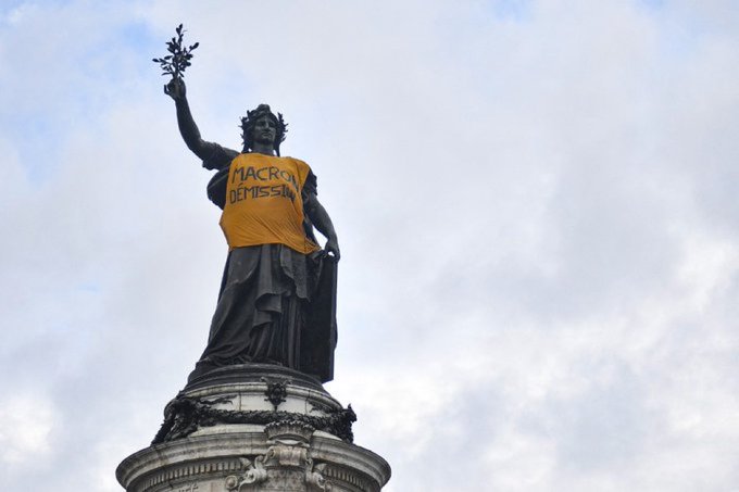 1estatua francia
