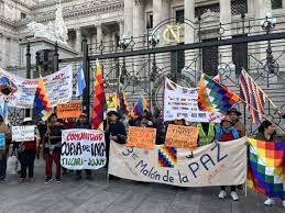 1008 congreso whipala2