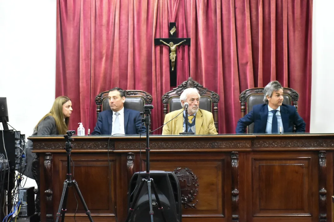 justicia x emilia curi tribunal