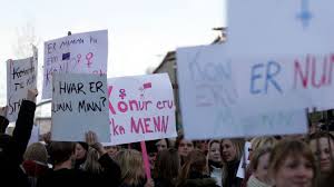 2023 islandia huelgaa mujeres3