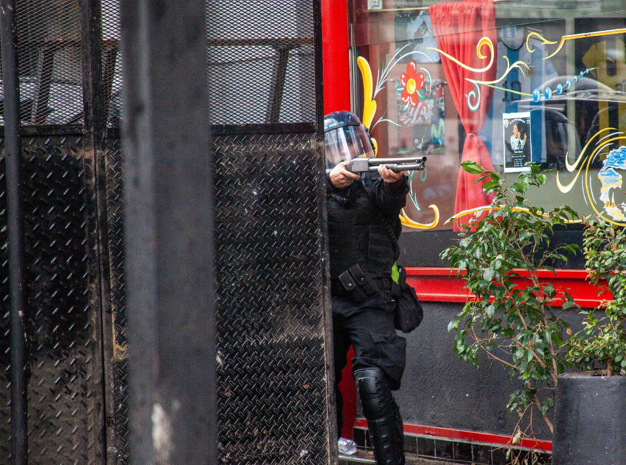 represion3