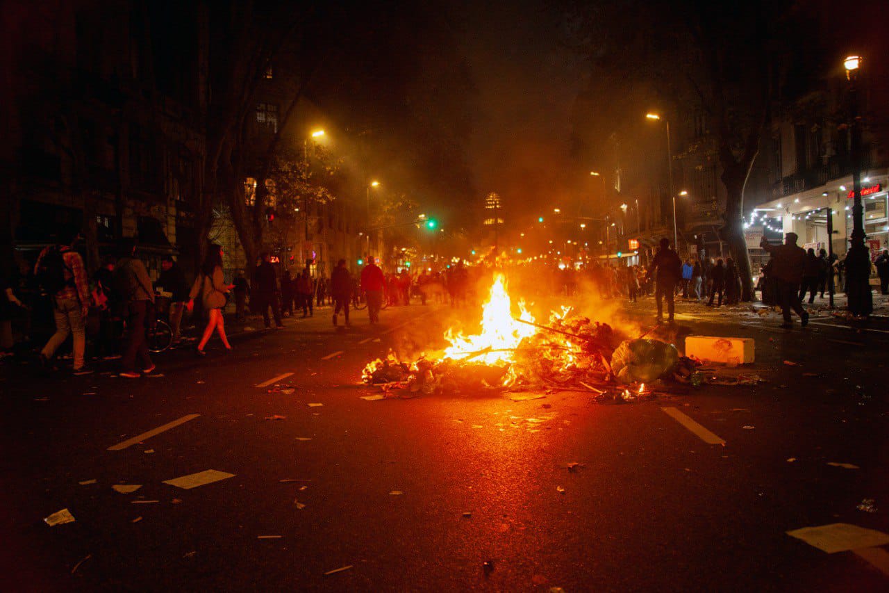 represion8