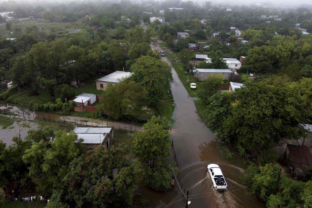 2025 tormenta perfecta barrios privados destrucción humedales negacionismos1