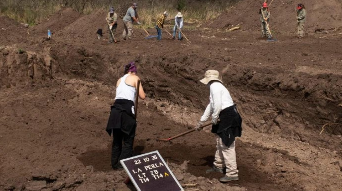 Personas en una excavación arqueológica