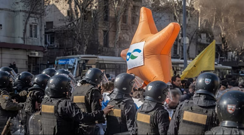 Policía de la Ciudad reprimió protesta contra el ajuste y los despidos en el CONICET